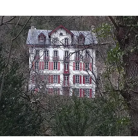 T2 De Lassariou Apartment *